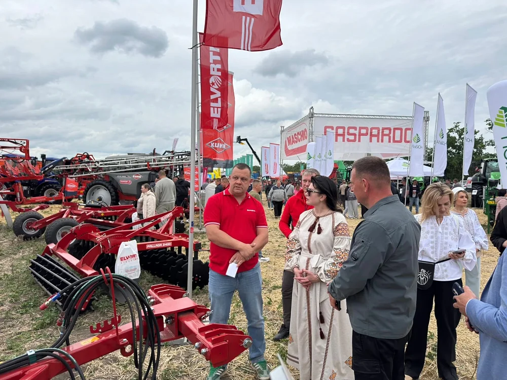 ELVORTI na „AGRO KIROWOHRADSZCZYZNA 2026”: premiera brony talerzowej ERIDAN 6000 oraz prezentacja nowoczesnych technologii rolniczych — 5