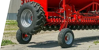 SZEROKIE KOŁA Z WIĘKSZĄ POWIERZCHNIĄ STYKU